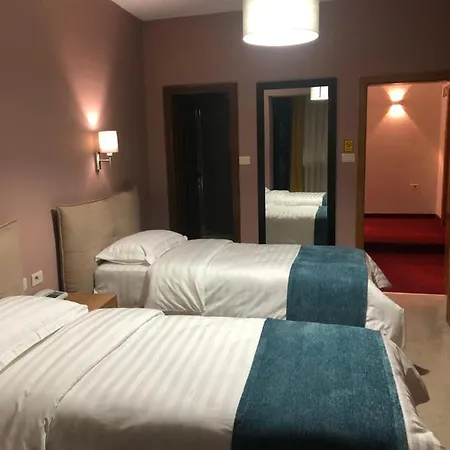 Otel Eder Tiran