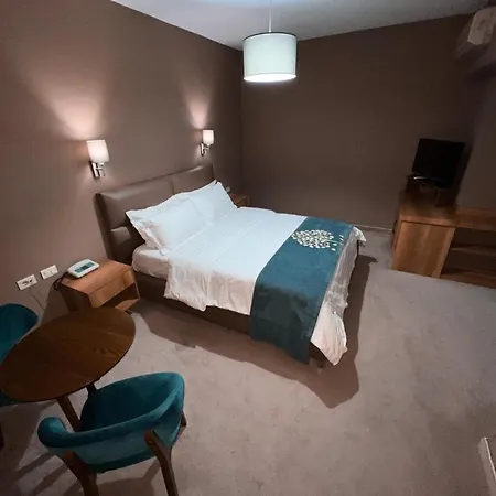 Otel Eder Tiran