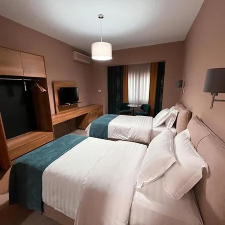 Otel Eder 3*